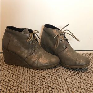 TOMS Gunmetal Suede Wedge Booties!